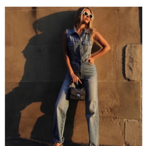 Zara Bloggers Favorite Cut Out
Sleeveless Denim Distressed Jumpsuit Size Medium - Picture 2 of 16